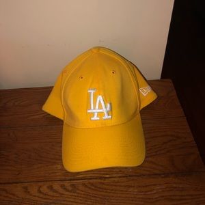Yellow LA fitted hat